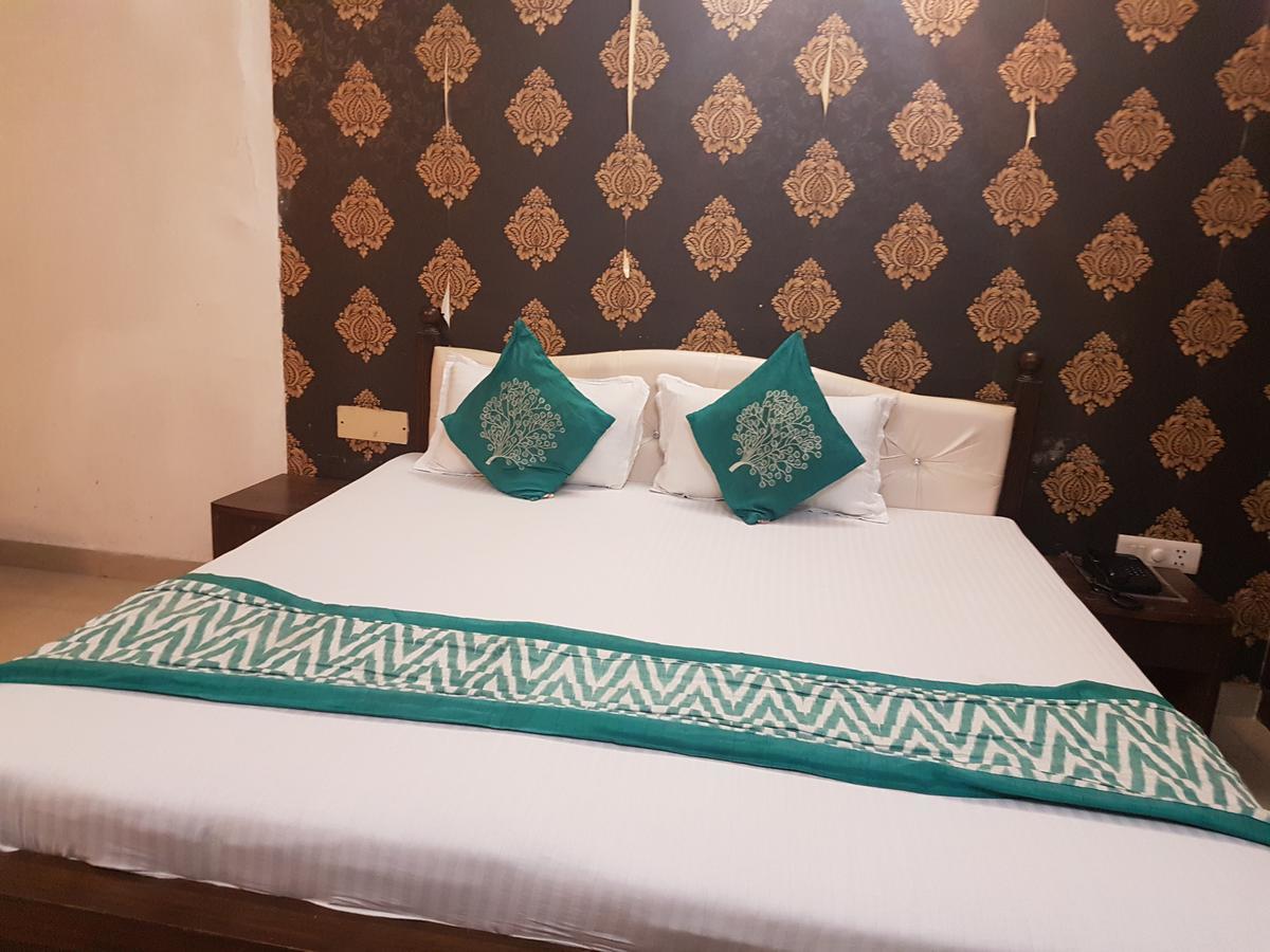 Hotel Haryana Chandīgarh Exterior foto
